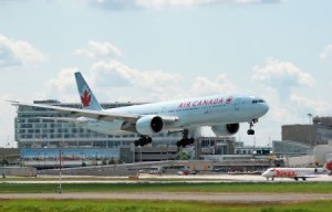 Air_Canada_Boeing_777-333