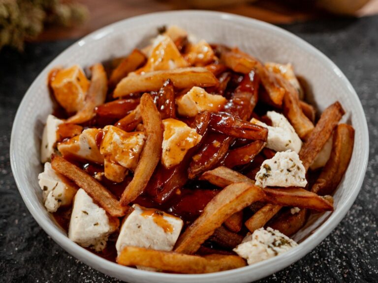 Les meilleurs plats végétariens canadiens à déguster lors d&rsquo;un séjour au Canada
